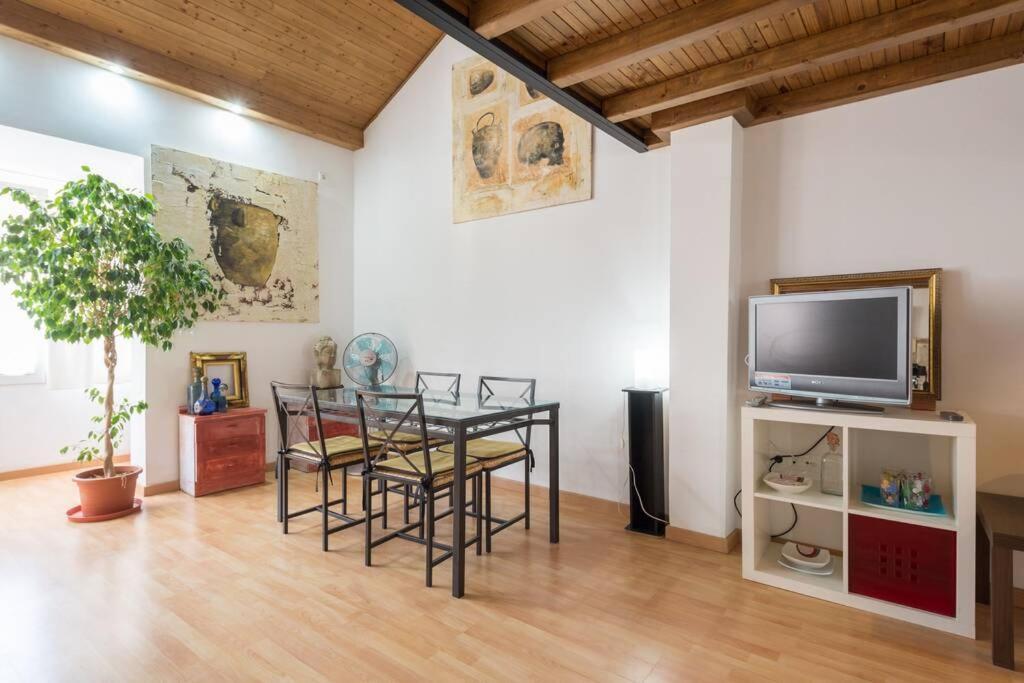 Tgh Acogedor Duplex En Malaga Apartment Exterior foto